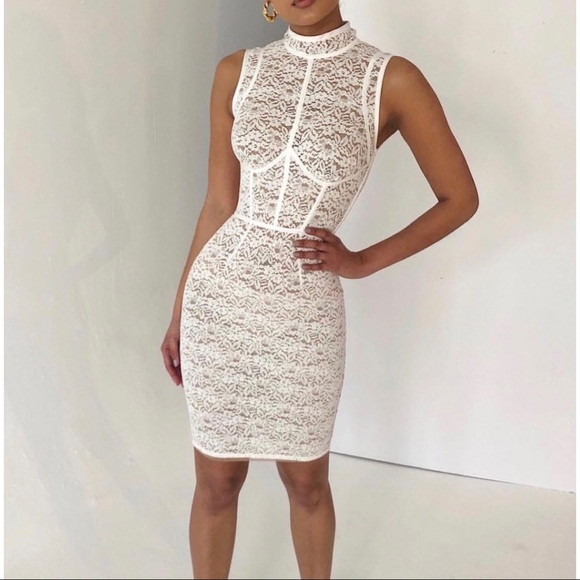 House of CB Caitlyn WHITE + BEIGE LACE DRESS - XS - Picture 5 of 16